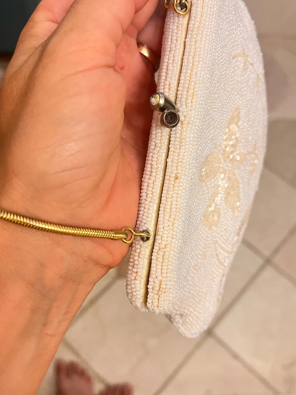 La Regale White Beaded Evening Clutch with Floral Motif